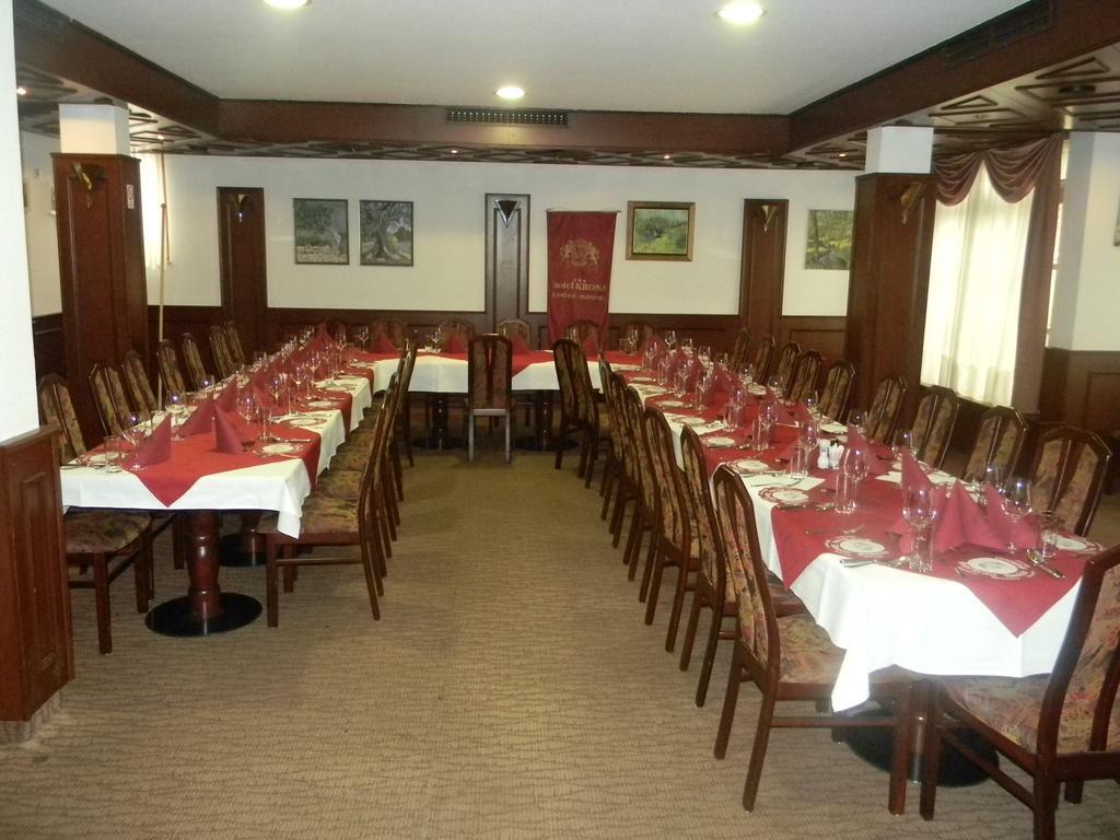 Hotel Krona Domžale Eksteriør billede
