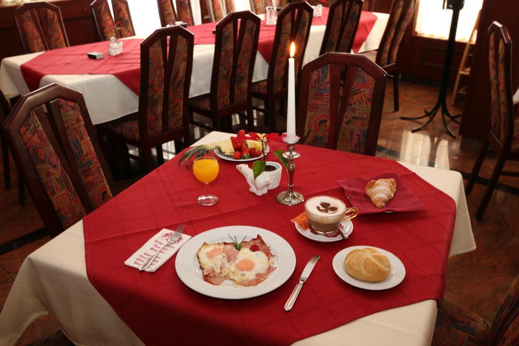 Hotel Krona Domžale Eksteriør billede