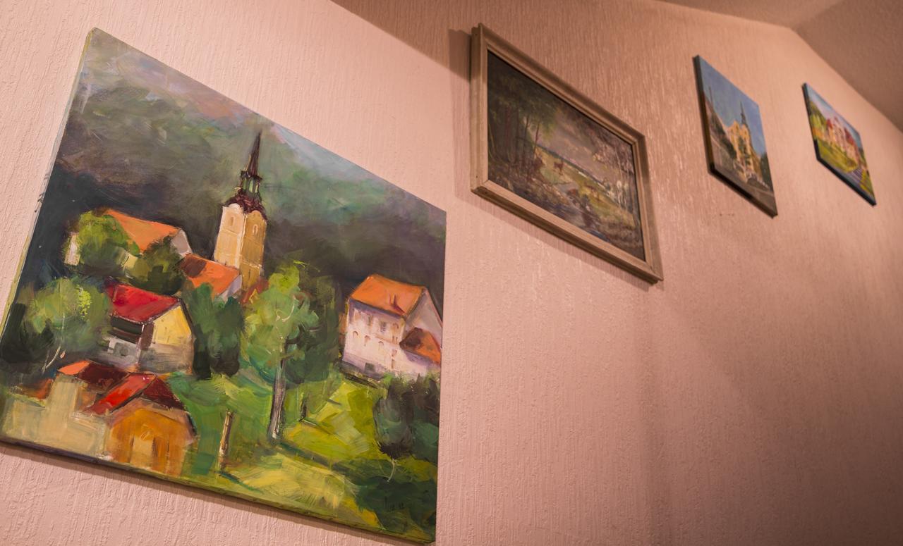 Hotel Krona Domžale Eksteriør billede